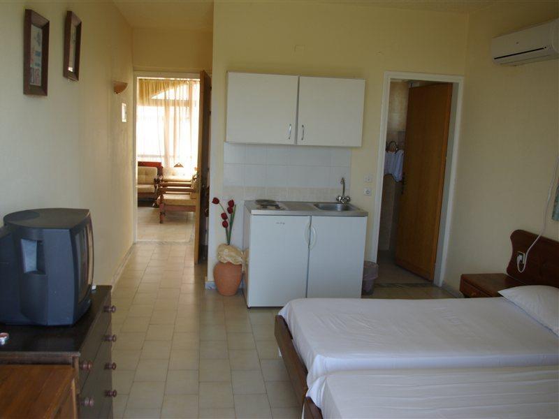 Thomas Hotel Monolithos  ภายนอก รูปภาพ